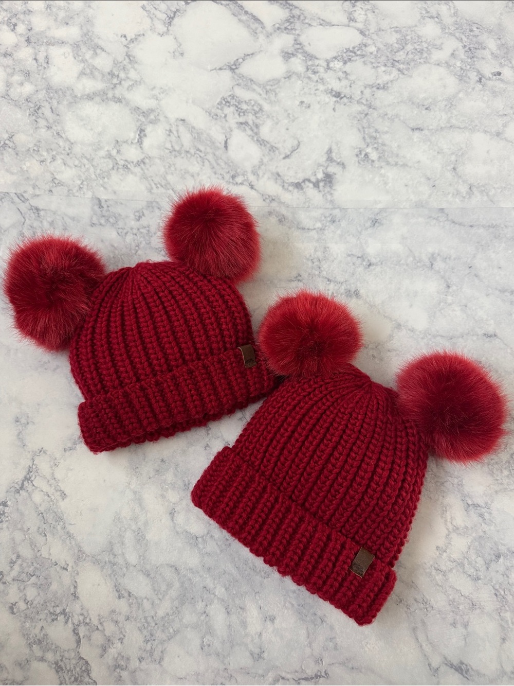 2 ROOTS Canada Set Double Pom Pom Knit Kids Beanie Toque Hat Winter Red